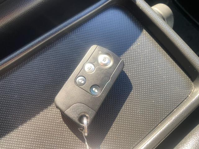 ステップワゴンスパーダ Z クールスピリット 両側パワースライドドア 9インチナビ フルセグ バックカメラ フリップダウンモニター 社外18インチアルミ HIDヘッドライト LEDフォグ スマートキー(30枚目)