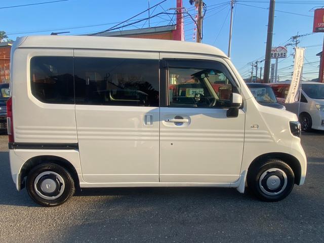 N-VAN+スタイル ファン・ターボホンダセンシング 8インチナビ/フルセグ/DVD再生/バックモニター/ETC/プッシュスタート/スマートキー/アイドリングストップ/両側スライドドア/LEDヘッドライト/フロントフォグランプ(7枚目)