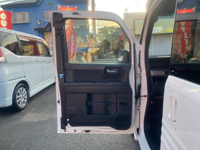 N-VAN+スタイル ファン・ターボホンダセンシング 8インチナビ/フルセグ/DVD再生/バックモニター/ETC/プッシュスタート/スマートキー/アイドリングストップ/両側スライドドア/LEDヘッドライト/フロントフォグランプ(33枚目)