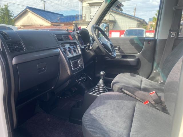 バモス Ｌ・スタイリッシュパッケージ　４ＷＤ／５ＭＴ／バックカメラ／ドライブレコーダー／ＥＴＣ／両側スライドドア／キーレス／ＡＢＳ／純正ＡＷ／フロントフォグランプ／衝突安全ボディー（13枚目）