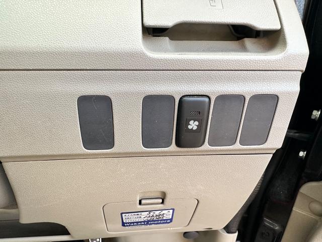 アトレーワゴン カスタムターボRS SDナビ フルセグ DVD再生 Bluetooth CD バックカメラ 前後ドラレコ HIDヘッドライト フォグ ベンチシート 純正アルミ キーレス(23枚目)