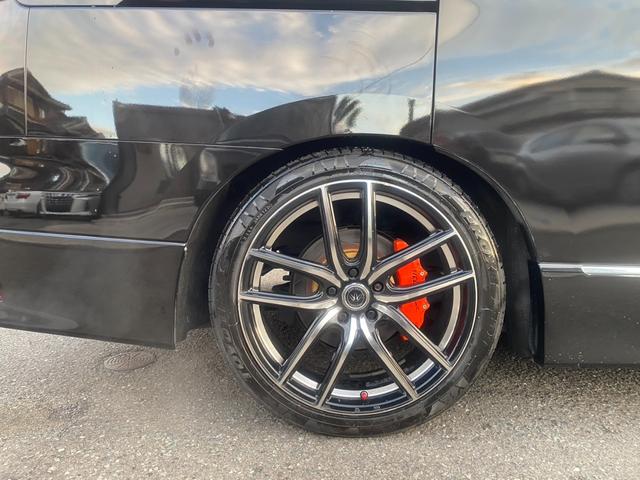 エルグランド ２５０ハイウェイスターアーバンクロム　サンルーフ／全方位カメラ／純正ナビ／フルセグ／ＤＶＤ再生／フリップダウンモニター／両側電動スライドドア／レザー調シートカバー／プッシュスタート／スマートキー／ＨＩＤヘッドライト／フロントフォグランプ（46枚目）