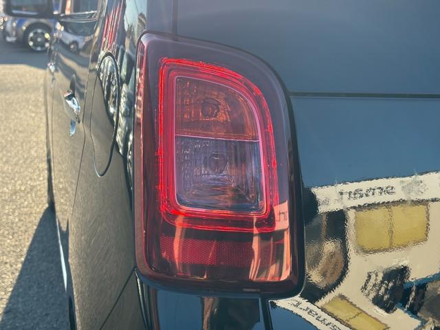 Ｎ－ＯＮＥ プレミアム　ナビ／フルセグ／ＤＶＤ再生／Ｂｌｕｅｔｏｏｔｈ／バックモニター／ＥＴＣ／プッシュスタート／スマートキー／オートライト／ＨＩＤヘッドライト／フロントフォグランプ／純正ＡＷ／盗難防止装置（46枚目）