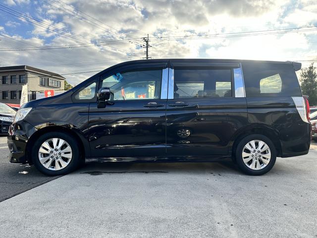 ステップワゴンスパーダ Ｚ　両側パワースライドドア　ＳＤナビ　フルセグ　ＣＤ　フリップダウンモニター　ＥＴＣ　バックカメラ　純正アルミ　ＨＩＤヘッドライト　フォグ（6枚目）