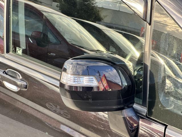 ステップワゴンスパーダ Ｚ　両側パワースライドドア　ＳＤナビ　フルセグ　ＣＤ　フリップダウンモニター　ＥＴＣ　バックカメラ　純正アルミ　ＨＩＤヘッドライト　フォグ（26枚目）