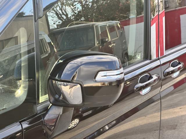 ステップワゴンスパーダ Ｚ　両側パワースライドドア　ＳＤナビ　フルセグ　ＣＤ　フリップダウンモニター　ＥＴＣ　バックカメラ　純正アルミ　ＨＩＤヘッドライト　フォグ（27枚目）