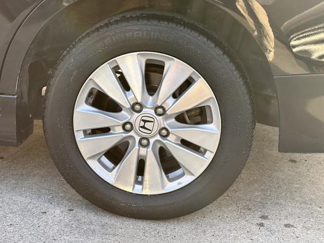 ステップワゴンスパーダ Ｚ　両側パワースライドドア　ＳＤナビ　フルセグ　ＣＤ　フリップダウンモニター　ＥＴＣ　バックカメラ　純正アルミ　ＨＩＤヘッドライト　フォグ（31枚目）