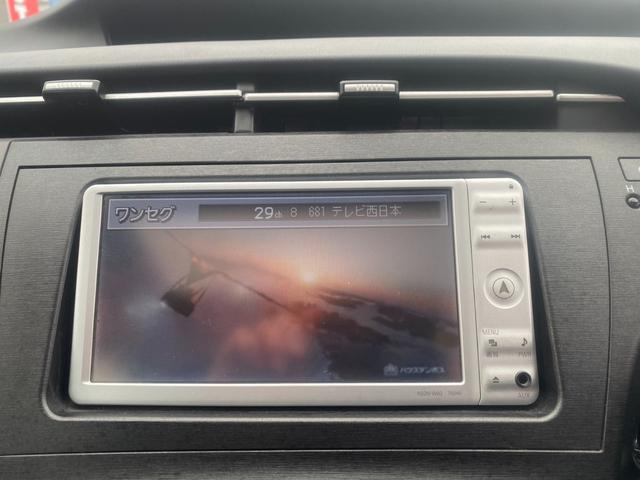 プリウス Ｓ　サンルーフ／純正ナビ／ワンセグ／ＤＶＤ再生／バックモニター／レザー調シートカバー／プッシュスタート／アイドリングストップ／スマートキー／社外１９インチＡＷ／盗難防止装置（23枚目）