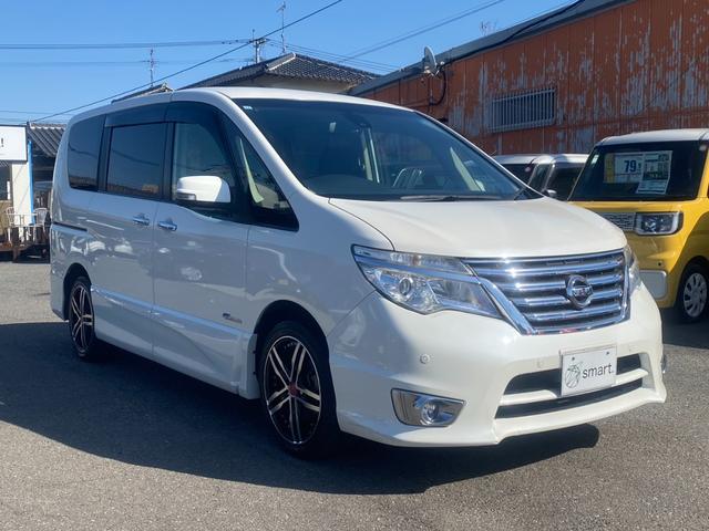 セレナ ハイウェイスターＳ－ＨＶアドバンスドセーフティパック　純正ナビ／フルセグ／Ｂｌｕｅｔｏｏｔｈ／バックモニター／全方位モニター／後席モニター／両側電動スライドドア／ＨＩＤヘッドライト／フロントフォグランプ／１７インチ社外ＡＷ／障害物ソナー／衝突被害軽減（5枚目）