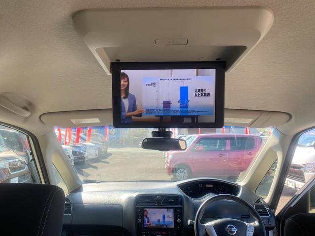 セレナ ハイウェイスターＳ－ＨＶアドバンスドセーフティパック　純正ナビ／フルセグ／Ｂｌｕｅｔｏｏｔｈ／バックモニター／全方位モニター／後席モニター／両側電動スライドドア／ＨＩＤヘッドライト／フロントフォグランプ／１７インチ社外ＡＷ／障害物ソナー／衝突被害軽減（30枚目）