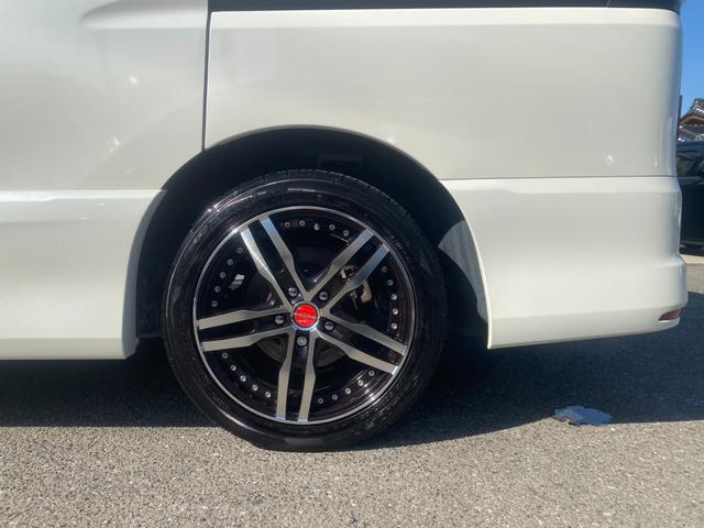 セレナ ハイウェイスターＳ－ＨＶアドバンスドセーフティパック　純正ナビ／フルセグ／Ｂｌｕｅｔｏｏｔｈ／バックモニター／全方位モニター／後席モニター／両側電動スライドドア／ＨＩＤヘッドライト／フロントフォグランプ／１７インチ社外ＡＷ／障害物ソナー／衝突被害軽減（45枚目）