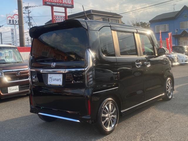 Ｎ－ＢＯＸカスタム Ｌ　８インチ純正ナビ／フルセグ／Ｂｌｕｅｔｏｏｔｈ／バックモニター／ＤＶＤ再生／前後ドラレコ／ＥＴＣ／プッシュスタート／アイドリングストップ／シートヒーター／ＬＥＤヘッドライト／フォグランプ／（10枚目）