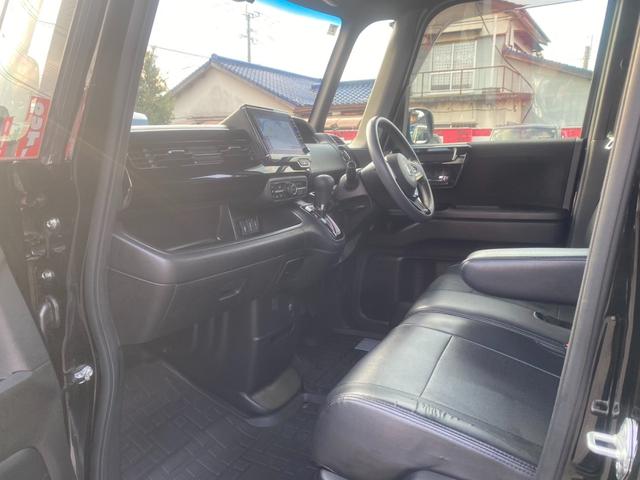 Ｎ－ＢＯＸカスタム Ｌ　８インチ純正ナビ／フルセグ／Ｂｌｕｅｔｏｏｔｈ／バックモニター／ＤＶＤ再生／前後ドラレコ／ＥＴＣ／プッシュスタート／アイドリングストップ／シートヒーター／ＬＥＤヘッドライト／フォグランプ／（13枚目）