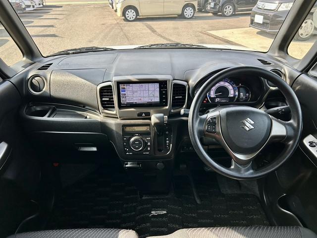 スペーシアカスタムＺ ベースグレード　パワースライドドア　スライドドアクローザー　衝突軽減　純正ナビ　フルセグ　ＤＶＤ再生　Ｂｌｕｅｔｏｏｔｈ対応　ＥＴＣ　ドラレコ　ＨＩＤヘッドライト　フォグ　シートヒーター　オートライト　セキュリティ（10枚目）