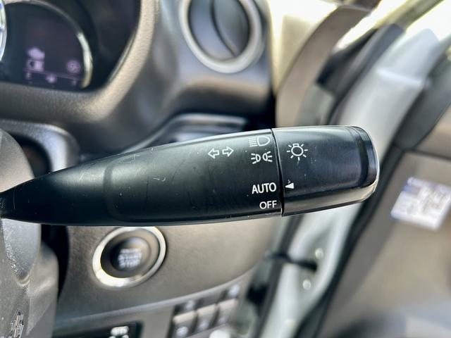スペーシアカスタムＺ ベースグレード　パワースライドドア　スライドドアクローザー　衝突軽減　純正ナビ　フルセグ　ＤＶＤ再生　Ｂｌｕｅｔｏｏｔｈ対応　ＥＴＣ　ドラレコ　ＨＩＤヘッドライト　フォグ　シートヒーター　オートライト　セキュリティ（25枚目）
