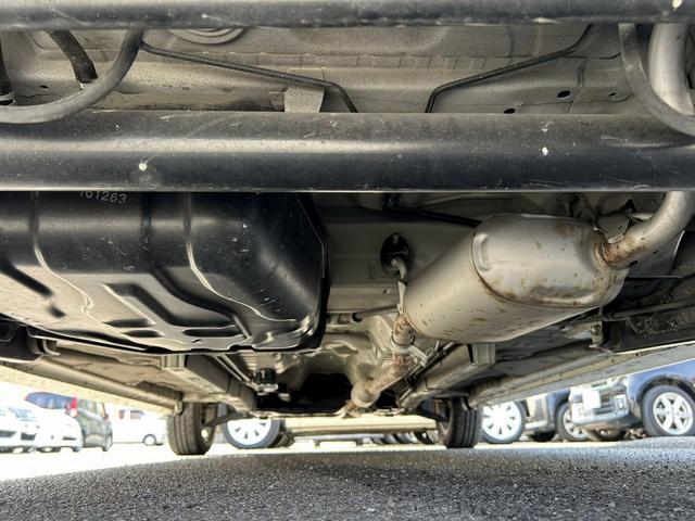 スペーシアカスタムＺ ベースグレード　パワースライドドア　スライドドアクローザー　衝突軽減　純正ナビ　フルセグ　ＤＶＤ再生　Ｂｌｕｅｔｏｏｔｈ対応　ＥＴＣ　ドラレコ　ＨＩＤヘッドライト　フォグ　シートヒーター　オートライト　セキュリティ（46枚目）