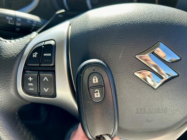 ワゴンＲスティングレー Ｔ　ＨＩＤヘッドライト　フォグ　アイドリングストップ　ウインカーミラー　電動ミラー　純正１５インチアルミホイール　プッシュスタート　スマートキー　プライバシーガラス　セキュリティアラーム　サイドバイザー（21枚目）