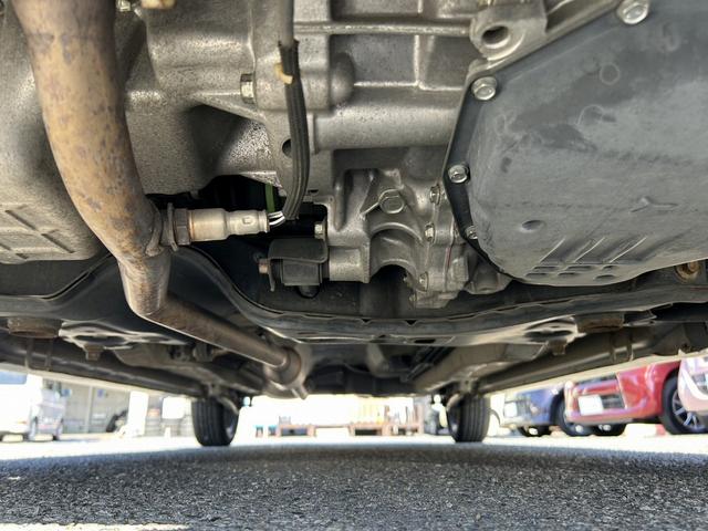 ワゴンＲスティングレー Ｔ　ＨＩＤヘッドライト　フォグ　アイドリングストップ　ウインカーミラー　電動ミラー　純正１５インチアルミホイール　プッシュスタート　スマートキー　プライバシーガラス　セキュリティアラーム　サイドバイザー（37枚目）