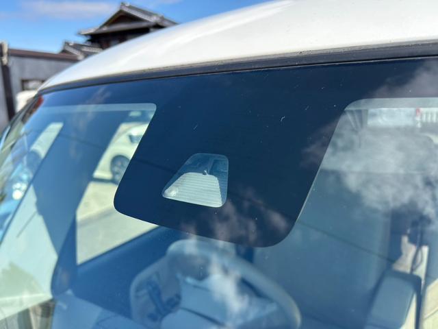 ムーヴキャンバス Ｘリミテッド　ＳＡＩＩ　ナビ／ワンセグ／Ｂｌｕｅｔｏｏｔｈ／ＤＶＤ再生／両側電動スライドドア／プッシュスタート／スマートキー／アイドリングストップ／オートライト／衝突被害軽減システム／盗難防止装置（28枚目）