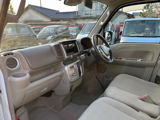 エブリイワゴン PZターボスペシャル 両側パワースライドドア オートステップ HIDヘッドライト フォグ スマートキー プッシュスタート 純正アルミ オートエアコン ウィンカーミラー 電動格納ミラー(12枚目)