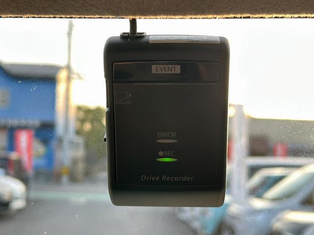 エブリイワゴン PZターボスペシャル 両側パワースライドドア オートステップ HIDヘッドライト フォグ スマートキー プッシュスタート 純正アルミ オートエアコン ウィンカーミラー 電動格納ミラー(17枚目)