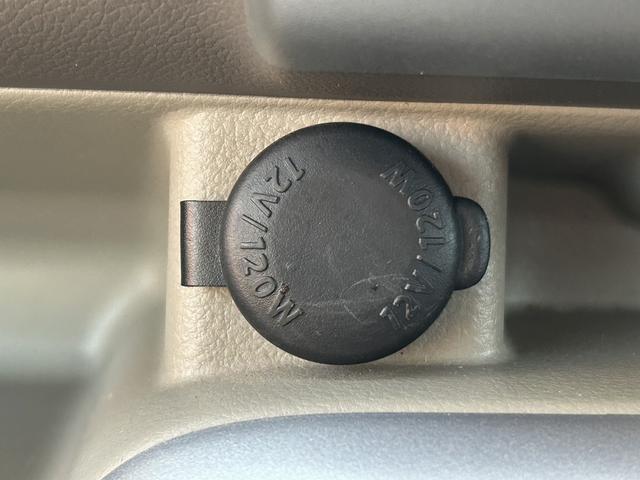 エブリイワゴン PZターボスペシャル 両側パワースライドドア オートステップ HIDヘッドライト フォグ スマートキー プッシュスタート 純正アルミ オートエアコン ウィンカーミラー 電動格納ミラー(25枚目)