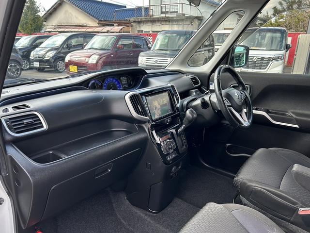 ソリオバンディット ハイブリッドＳＶ　両側パワースライドドア　衝突軽減　純正８型ナビ　フルセグ　Ｂｌｕｅｔｏｏｔｈ対応　全方位モニター　ドラレコ　ＥＴＣ　クルーズコントロール　プッシュスタート　スマートキー　プライバシーガラス（13枚目）