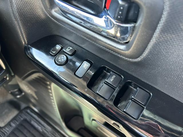 スペーシアカスタム ハイブリッドＧＳ　スズキセーフティーサポート／ナビ／フルセグ／全方位カメラ／ＤＶＤ再生／両側スライドドア片側電動／プッシュスタート／スマートキー／レーンキープアシスト／盗難防止装置／衝突被害軽減システム（28枚目）