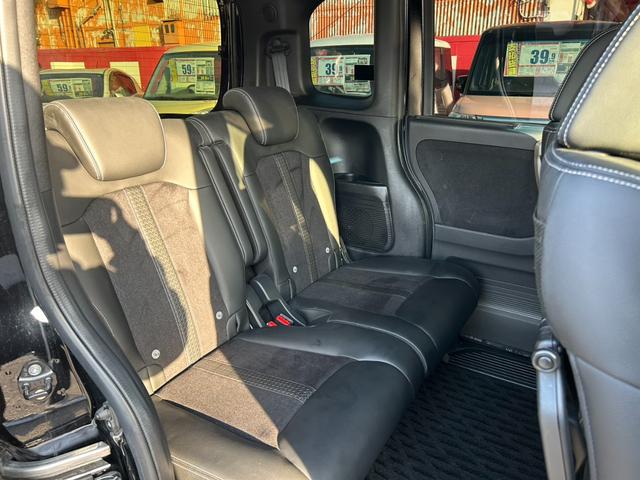 Ｎ－ＢＯＸカスタム Ｌターボ　スタイル＋ブラック　ナビ／フルセグ／バックモニター／ＥＴＣ／プッシュスタート／スマートキー／ドラレコ／両側電動スライドドア／オートライト／ＬＥＤヘッドライト／フロントフォグランプ／障害物センサー／衝突軽減システム（14枚目）