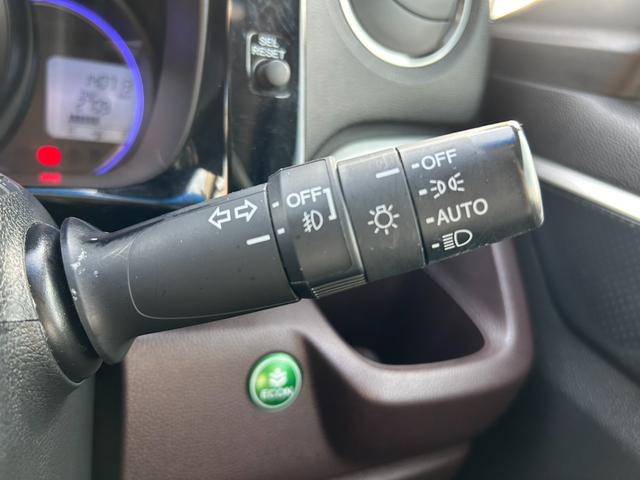 N-WGNカスタム G・Lパッケージ ナビ/ワンセグ/バックモニター/プッシュスタート/スマートキー/オートライト/HIDヘッドライト/フロントフォグランプ/社外AW/オートエアコン/盗難防止装置(19枚目)