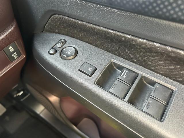 N-WGNカスタム G・Lパッケージ ナビ/ワンセグ/バックモニター/プッシュスタート/スマートキー/オートライト/HIDヘッドライト/フロントフォグランプ/社外AW/オートエアコン/盗難防止装置(21枚目)