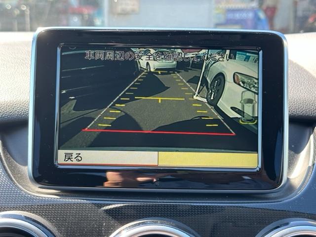 Ｂクラス Ｂ１８０　ブルーエフィシェンシー　ナビ　ＤＶＤビデオ再生　ＣＤ録音　フルセグＴＶ　ＵＳＢ入力　ドアミラーウインカー　クルーズコントロール　パドルシフト　コーナーセンサー　オートバイキセノンライト　ミュージックレジスター　ＡＷ（13枚目）