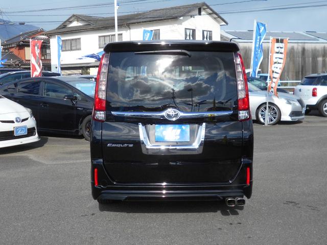 エスクァイア Ｇｉ　１０型ナビ　ＤＶＤ再生　ＣＤ録音　フルセグ　Ｂｌｕｅｔｏｏｔｈ　レザーシート　コンビハンドル＆ノブ　ＬＥＤオートライト　モデリスタエアロ＆マフラー　１８ＡＷ　両側パワスラ　クルコン　シートヒーター（20枚目）