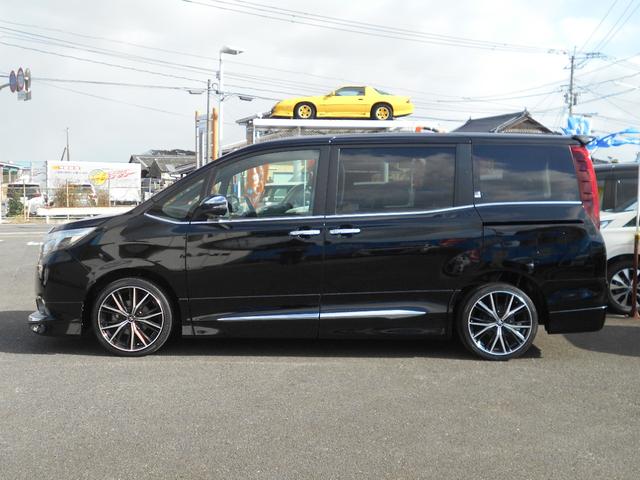 エスクァイア Ｇｉ　１０型ナビ　ＤＶＤ再生　ＣＤ録音　フルセグ　Ｂｌｕｅｔｏｏｔｈ　レザーシート　コンビハンドル＆ノブ　ＬＥＤオートライト　モデリスタエアロ＆マフラー　１８ＡＷ　両側パワスラ　クルコン　シートヒーター（22枚目）