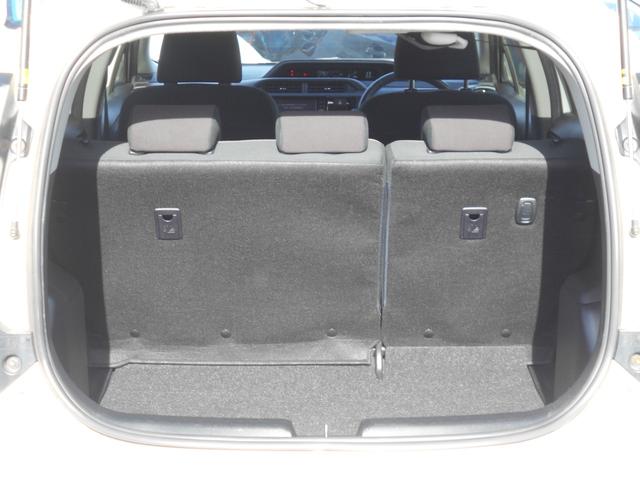 アクア Ｇ　ナビ　ＤＶＤビデオ再生　ＣＤ録音　フルセグＴＶ　Ｂｌｕｅｔｏｏｔｈオーディオ　ステリモ　バックカメラ　キセノンオートライト　トヨタセーフティセンス　クルコン　ビルトインＥＴＣ　スマートキー（19枚目）