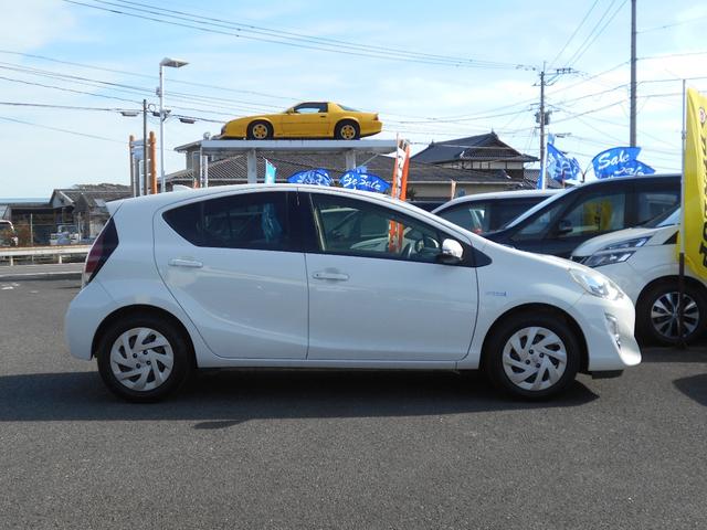 アクア Ｇ　ナビ　ＤＶＤビデオ再生　ＣＤ録音　フルセグＴＶ　Ｂｌｕｅｔｏｏｔｈオーディオ　ステリモ　バックカメラ　キセノンオートライト　トヨタセーフティセンス　クルコン　ビルトインＥＴＣ　スマートキー（21枚目）