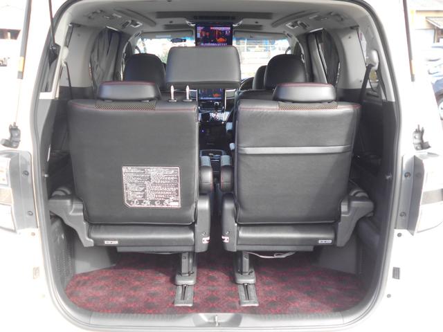 ヴェルファイア 2.4Z ゴールデンアイズII Wサンルーフ 10型ナビ DVDビデオ再生 CD録音 フルセグTV Bluetoothオーディオ フリップダウンモニター 19AW 車高調 マフラー 両側パワスラ パワートランク ハーフレザーシート(28枚目)