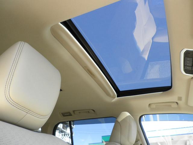 ランドクルーザー ＺＸ　サンルーフ　車庫保管　ＪＢＬプレミアムサウンド　本革シート　純正ナビ　クリアランスソナー　電動シート　電動リアゲート　シートヒーター　シートベンチレーション　ＬＥＤヘッドランプ　電動格納サードシート（12枚目）