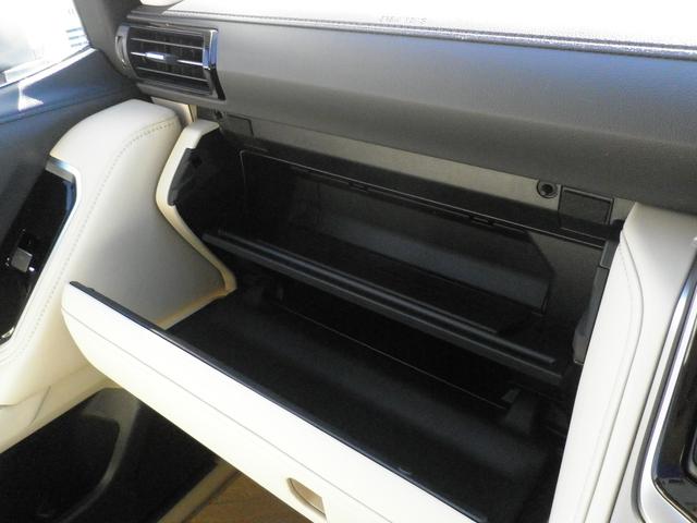 ランドクルーザー ＺＸ　サンルーフ　車庫保管　ＪＢＬプレミアムサウンド　本革シート　純正ナビ　クリアランスソナー　電動シート　電動リアゲート　シートヒーター　シートベンチレーション　ＬＥＤヘッドランプ　電動格納サードシート（31枚目）
