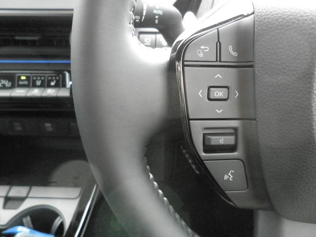 �y�n���h�����암�z�^�]���A�O������ڐ������炷���ƂȂ��A�I�[�f�B�I���̑��삪�\�ȕ֗��@�\�I���S�����K�ȃh���C�u�����o���Ă���܂���