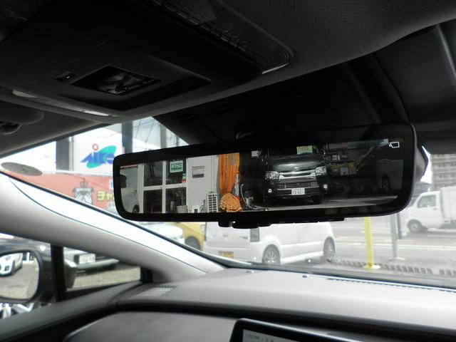 �y�f�W�^���C���i�[�~���[�z������E���J�����ŉf���o�����߁A�ו����Ŏ��E���Ղ��邱�Ƃ��Ȃ��A�J���Ԃł����E���m�ۂ���A���S�ŉ��K�ȉ^�]���T�|�[�g���܂��B