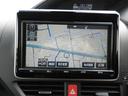 ナビゲーションシステムも装備!不慣れな場所への移動も安心です。旅行やレジャーなど様々なシーンでも大活躍!ドライブが楽しくなりますね!