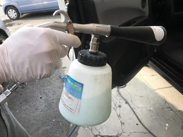 ムーヴ Ｘスペシャル　キーレス　純正アルミホイール　ＥＴＣ　Ｗエアバッグ　ＡＢＳ　黒革調シートカバー（4枚目）