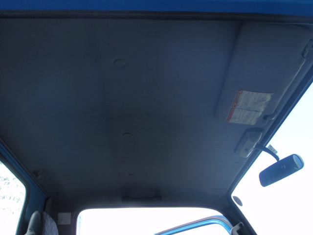 エルフトラック ロングフ　タダノフックイン３段ＦＸ２６０クレーン　フックインクレーン付き　全面塗装済み　５速ミッション車　フル装備　パワーウインドウ（12枚目）
