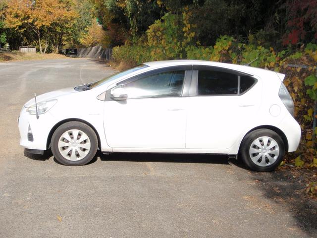 アクア Ｓ　ＨＶバッテリーリビルト交換済み　地デジナビ　Ｂカメ　ＥＴＣ（8枚目）