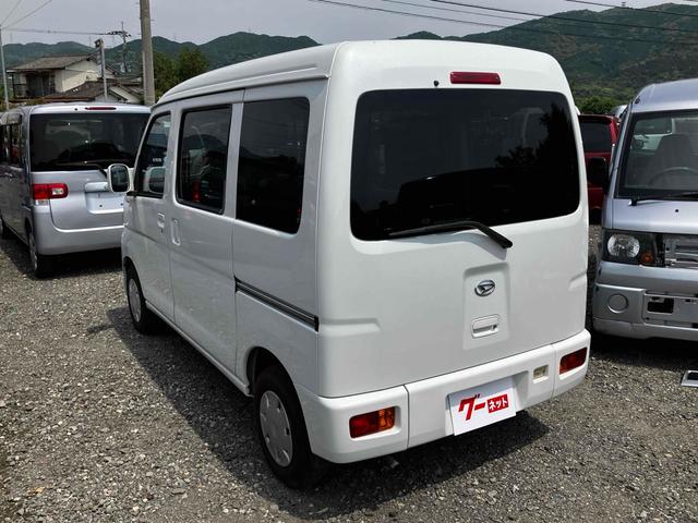 ハイゼットカーゴ 　軽バン　ＡＴ　両側スライドドア　キーレスエントリー　電動格納ミラー　エアコン　パワーウィンドウ　運転席エアバッグ　助手席エアバッグ　ＣＤ（21枚目）