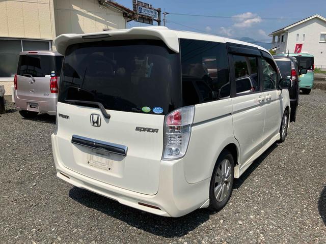 ステップワゴンスパーダ Ｓ　ＥＴＣ　バックカメラ　ナビ　ＴＶ　両側スライド・片側電動　オートライト　ＨＩＤ　キーレスエントリー　アイドリングストップ　電動格納ミラー　後席モニター　３列シート　フルフラット　ウォークスルー　ＣＶＴ（15枚目）