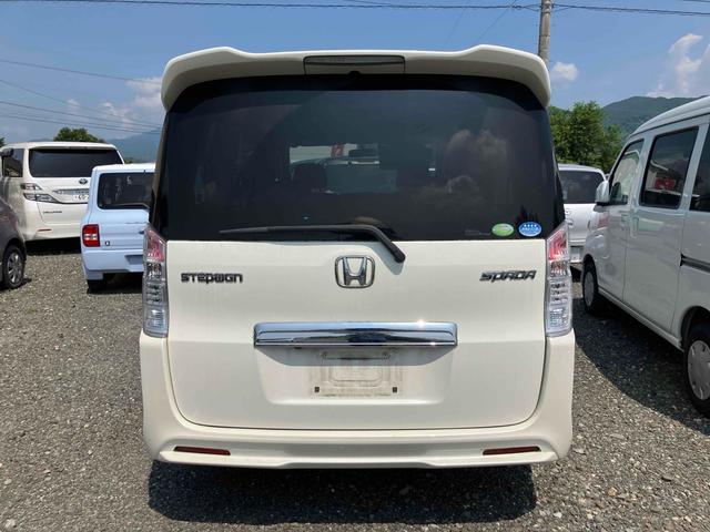 ステップワゴンスパーダ Ｓ　ＥＴＣ　バックカメラ　ナビ　ＴＶ　両側スライド・片側電動　オートライト　ＨＩＤ　キーレスエントリー　アイドリングストップ　電動格納ミラー　後席モニター　３列シート　フルフラット　ウォークスルー　ＣＶＴ（16枚目）