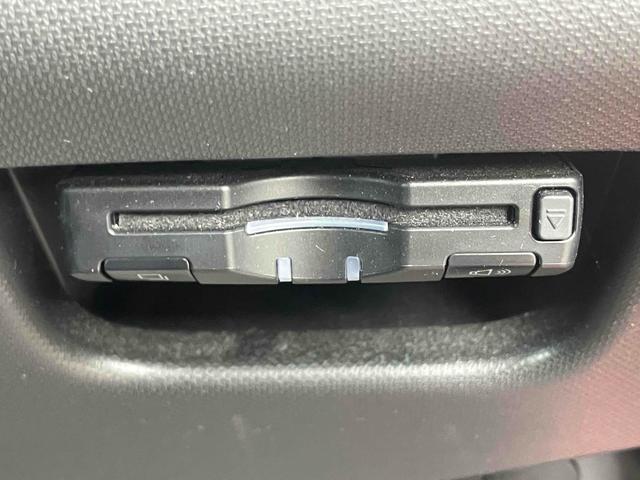 ムーヴ カスタム　Ｘ　ＶＳスマートセレクションＳＡ＆ＳＮ　ＥＴＣ　バックカメラ　ナビ　ＴＶ　衝突被害軽減システム　オートライト　スマートキー　アイドリングストップ　電動格納ミラー　ベンチシート　ＣＶＴ　盗難防止システム　ＡＢＳ　ＥＳＣ　ＣＤ　ＤＶＤ再生（8枚目）
