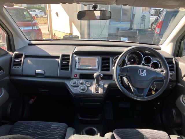 クロスロード 　４ＷＤ　ＥＴＣ　ナビ　ＴＶ　オートライト　スマートキー　ＡＴ　盗難防止システム　衝突安全ボディ　ＣＤ　ＤＶＤ再生　Ｂｌｕｅｔｏｏｔｈ　ＡＢＳ　エアコン　パワーステアリング　パワーウィンドウ（2枚目）